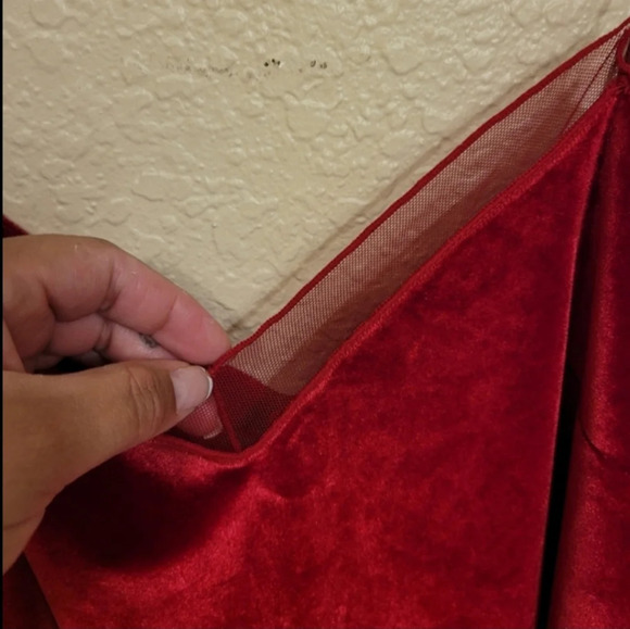 Free People intimately red velvet top - Picture 8 of 9